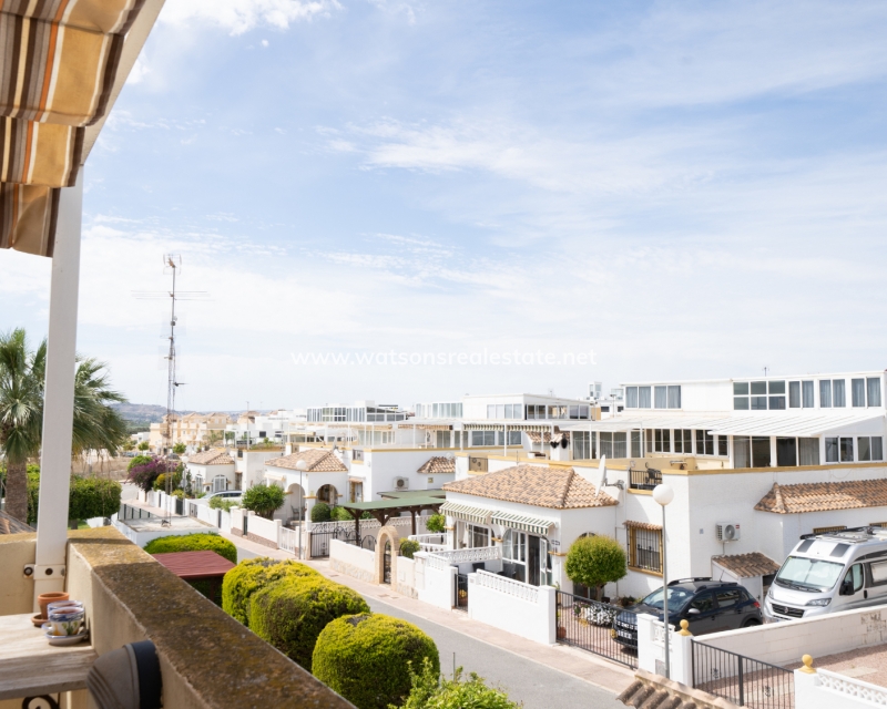 Resale - Quad - Urb. La Marina