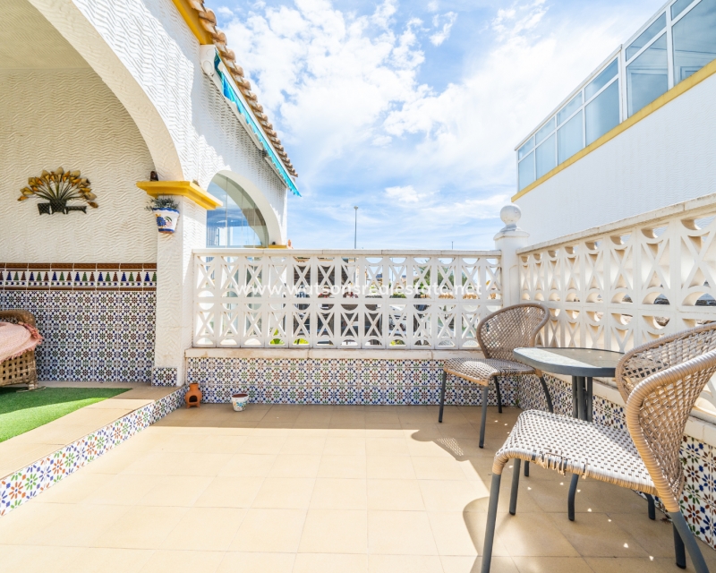 Resale - Quad - Urb. La Marina