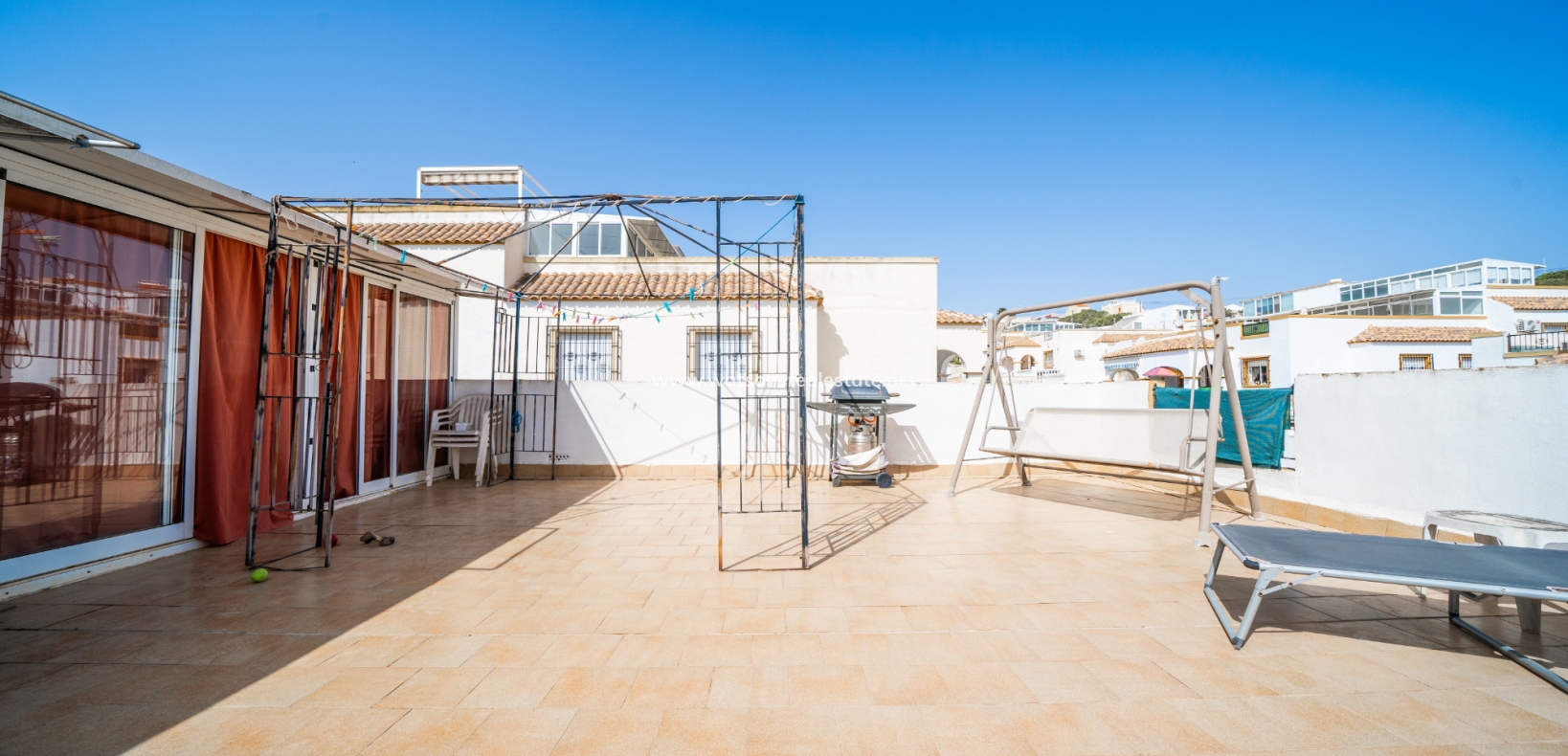 Resale - Quad - Urb. La Marina