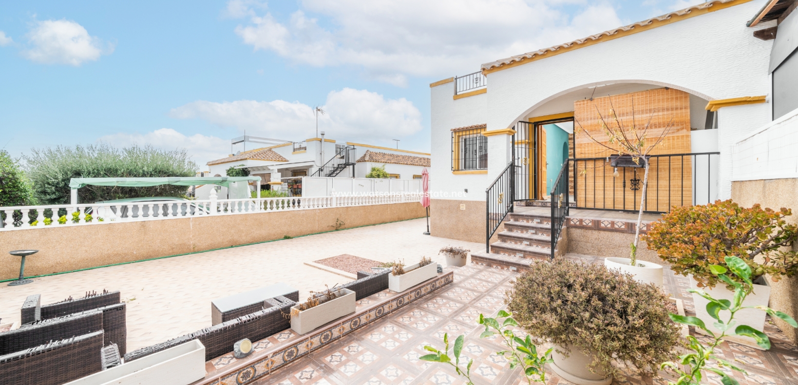 Resale - Quad - Urb. La Marina