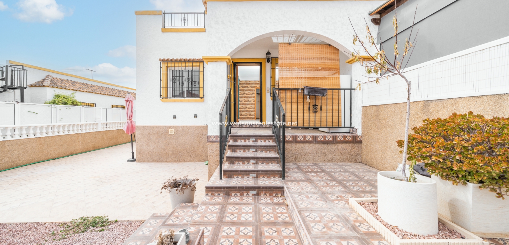 Resale - Quad - Urb. La Marina