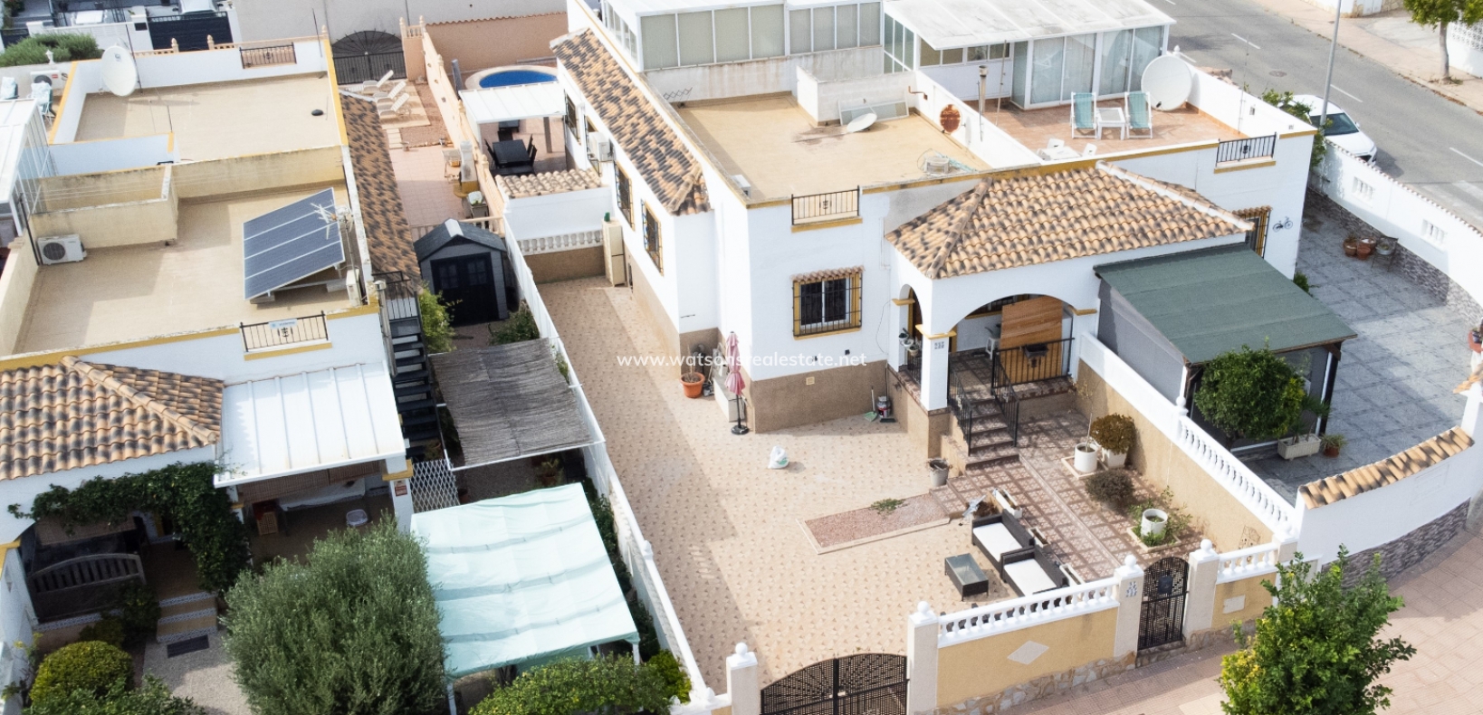 Resale - Quad - Urb. La Marina