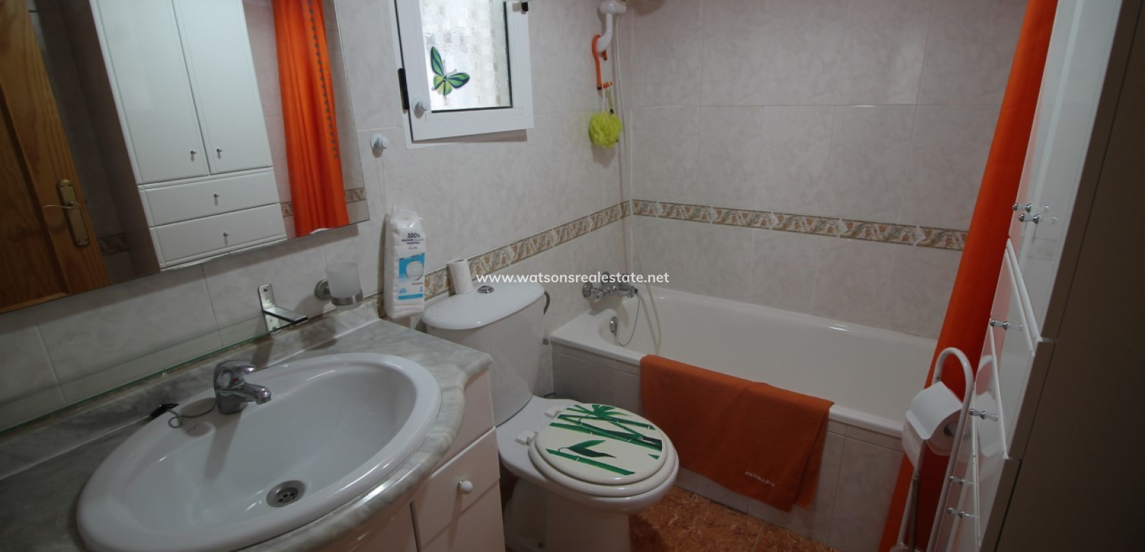 Resale - Quad - Urb. La Marina