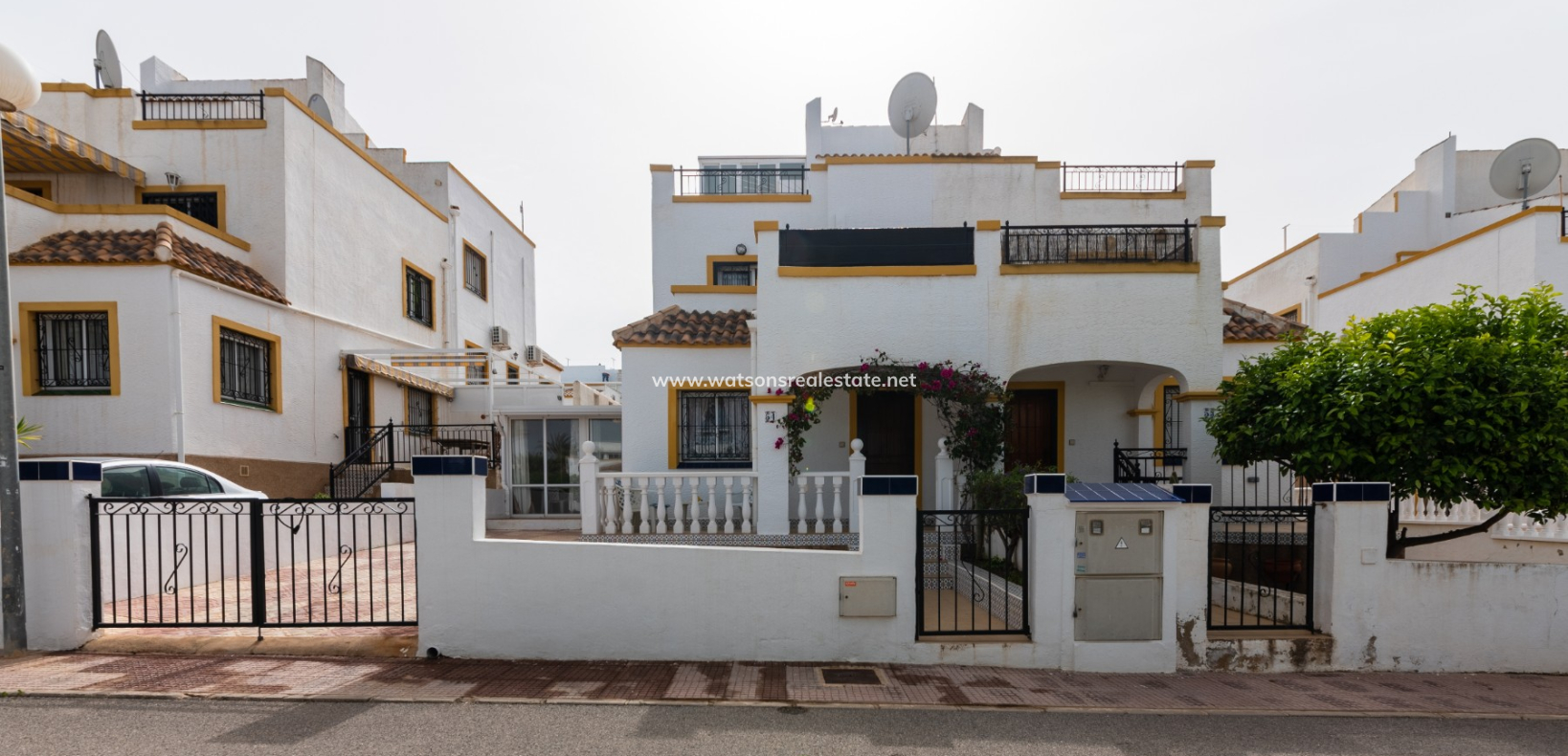 Resale - Quad - Urb. La Marina
