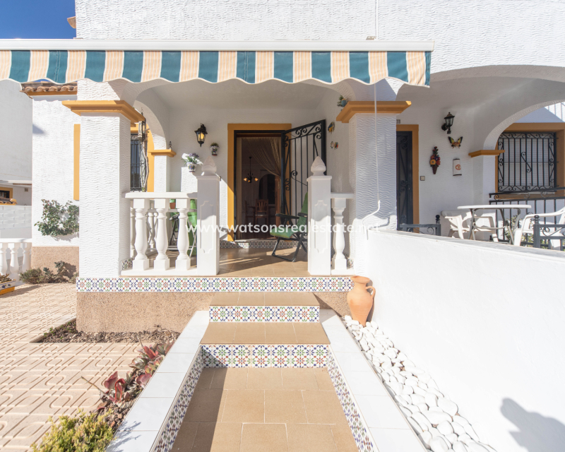 Resale - Quad - Urb. La Marina
