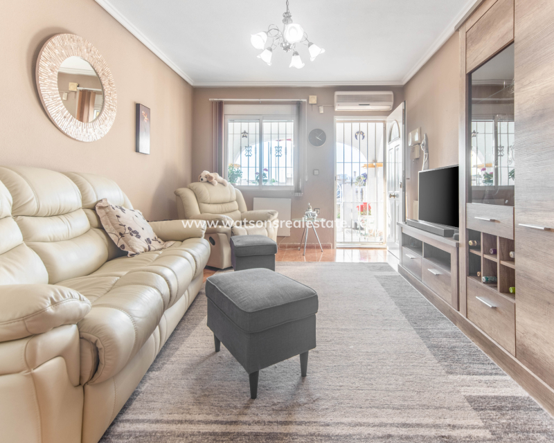 Resale - Quad - Urb. La Marina