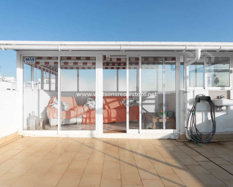 Resale - Quad - Urb. La Marina