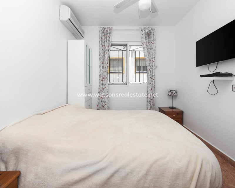 Resale - Quad - Urb. La Marina