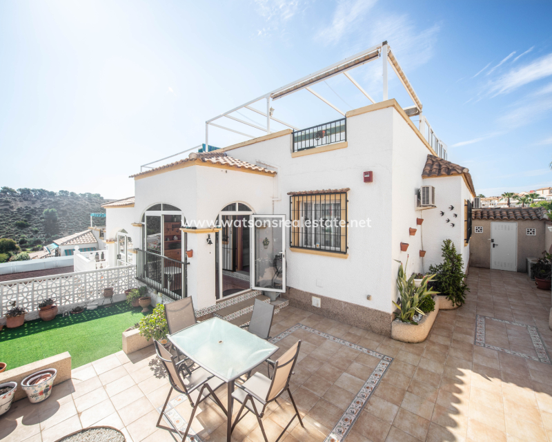 Resale - Quad - Urb. La Marina