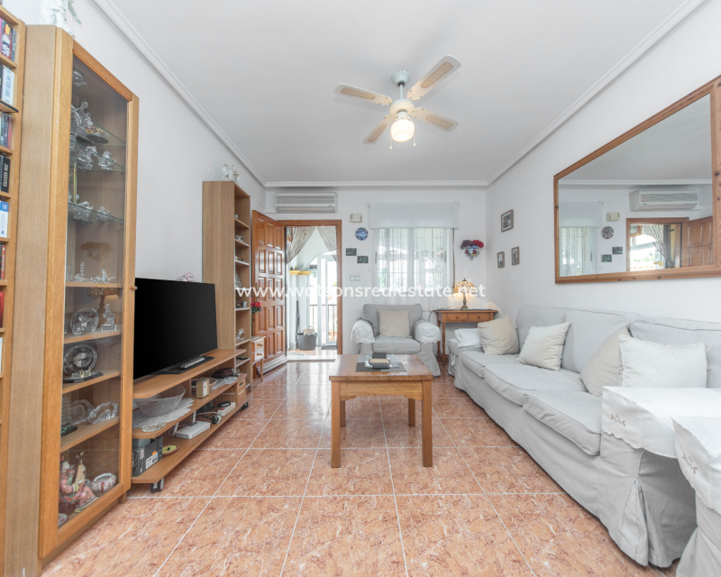 Resale - Quad - Urb. La Marina
