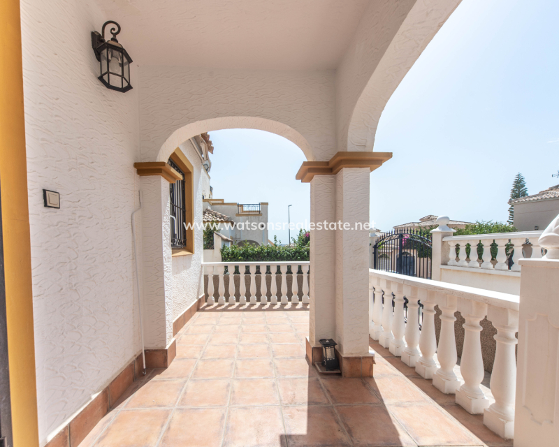 Resale - Quad - Urb. La Marina