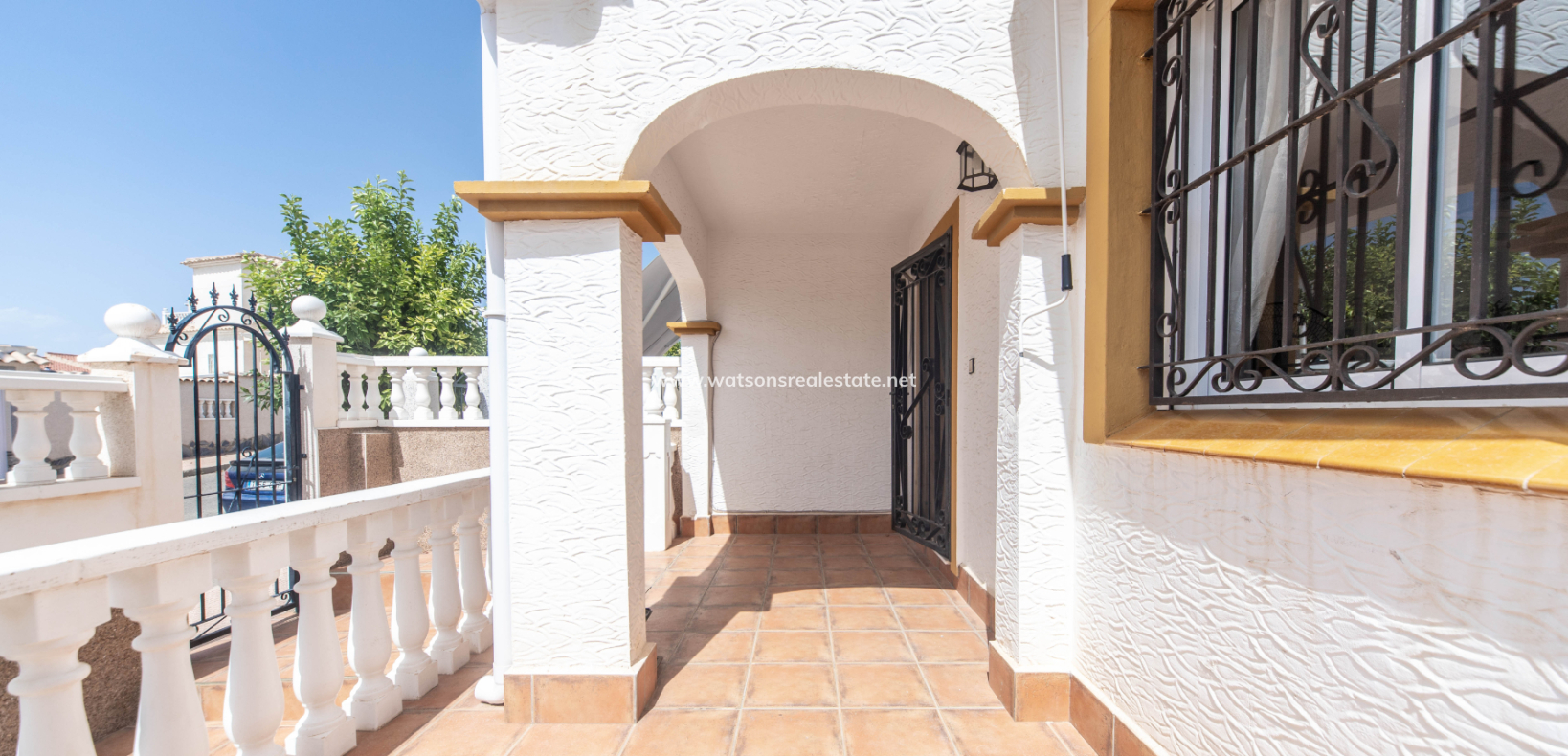 Resale - Quad - Urb. La Marina