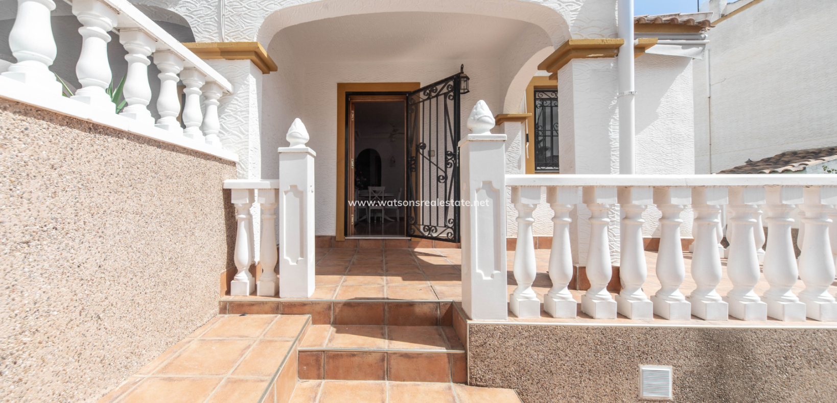 Resale - Quad - Urb. La Marina