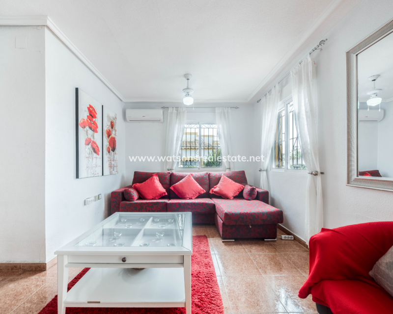 Resale - Quad - Urb. La Marina