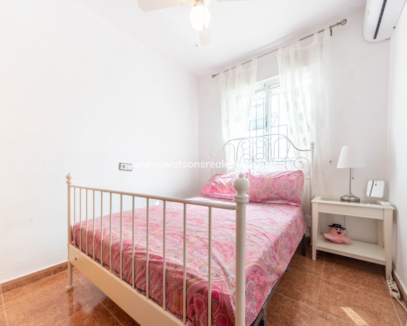 Resale - Quad - Urb. La Marina