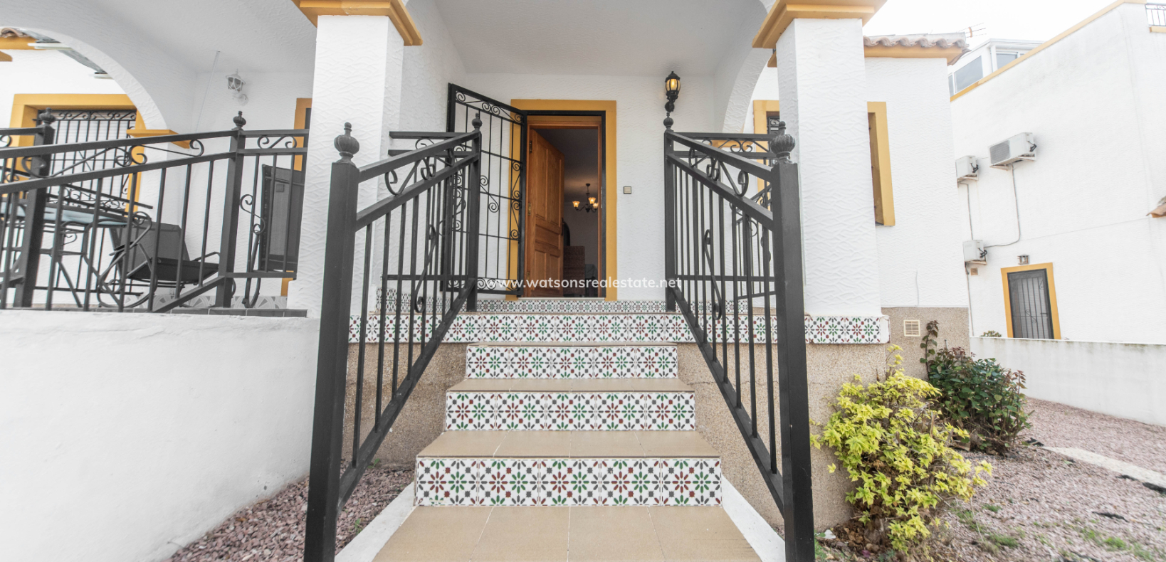 Resale - Quad - Urb. La Marina