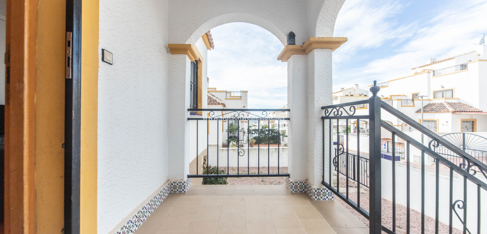 Resale - Quad - Urb. La Marina