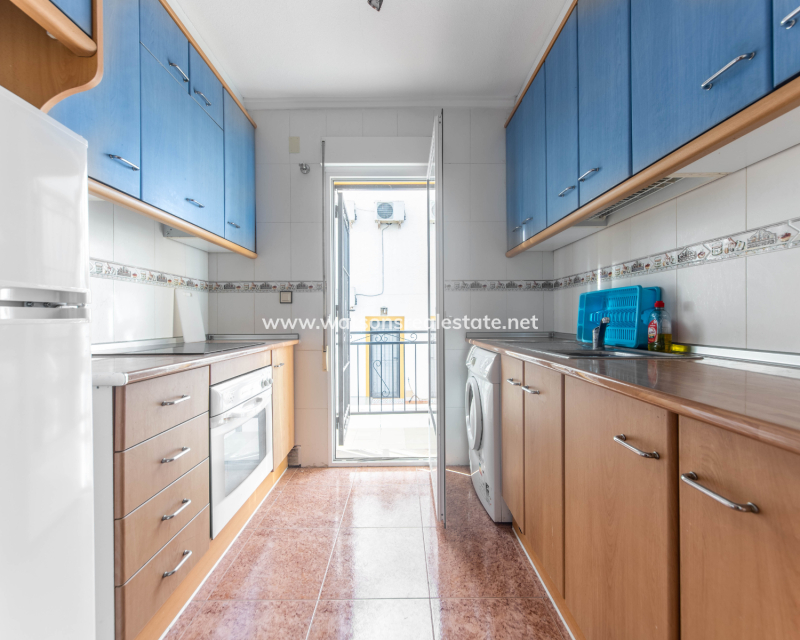Resale - Quad - Urb. La Marina