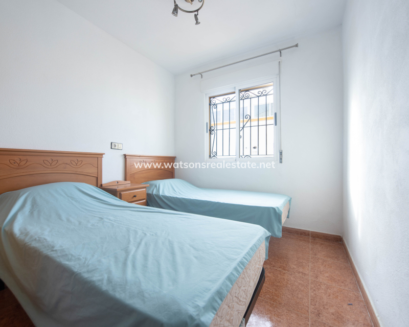 Resale - Quad - Urb. La Marina