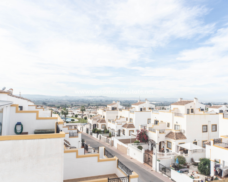 Resale - Quad - Urb. La Marina