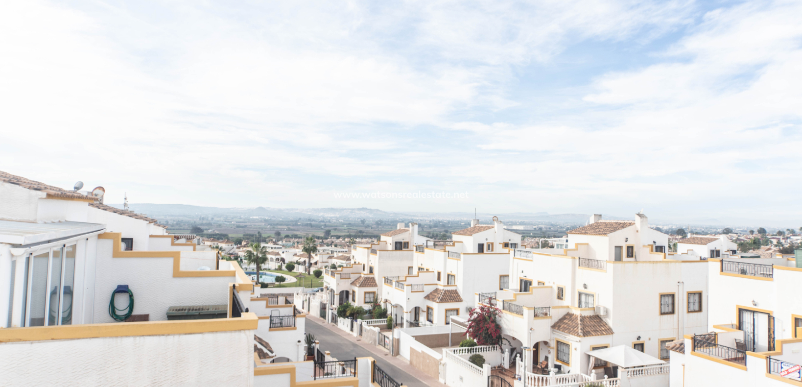 Resale - Quad - Urb. La Marina