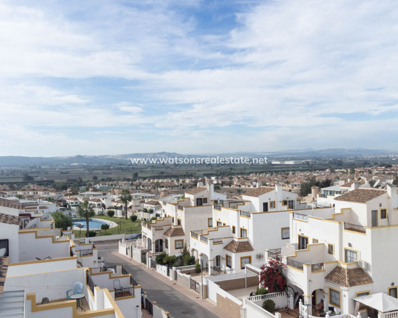 Resale - Quad - Urb. La Marina