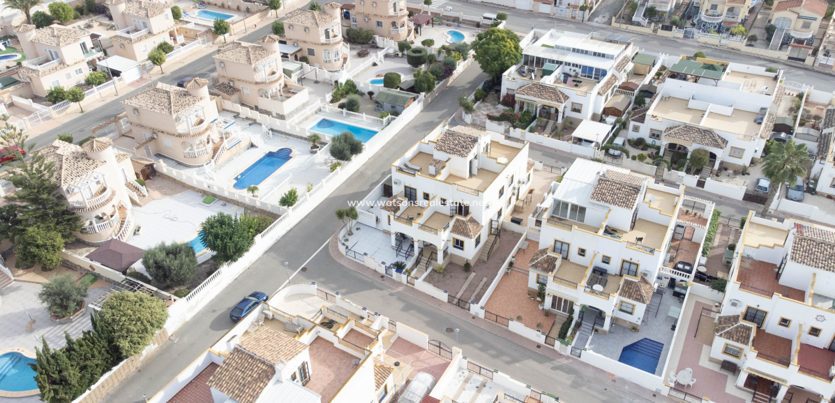Resale - Quad - Urb. La Marina