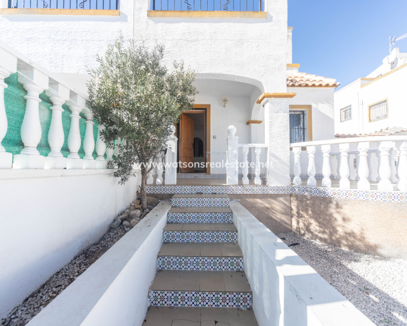 Resale - Quad - Urb. La Marina