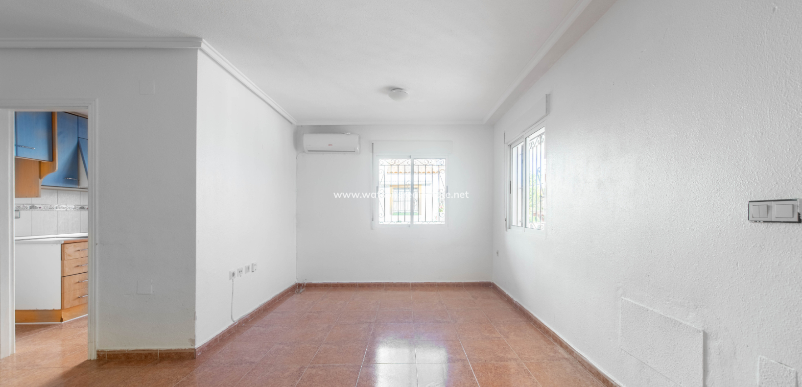Resale - Quad - Urb. La Marina
