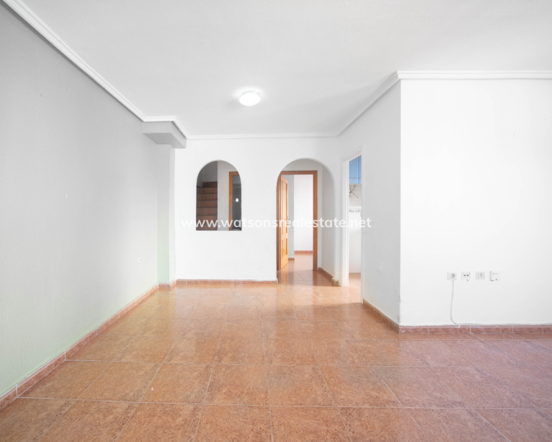 Resale - Quad - Urb. La Marina