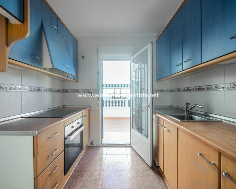 Resale - Quad - Urb. La Marina