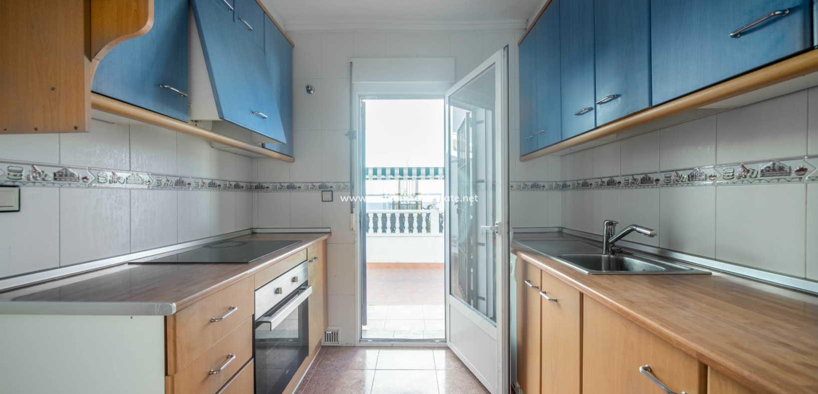 Resale - Quad - Urb. La Marina
