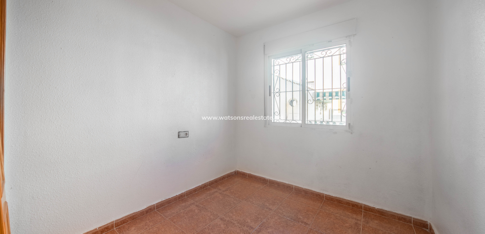 Resale - Quad - Urb. La Marina