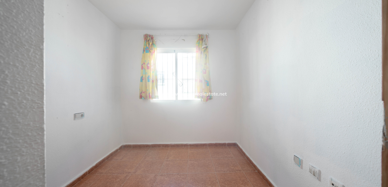 Resale - Quad - Urb. La Marina