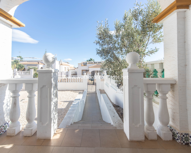 Resale - Quad - Urb. La Marina