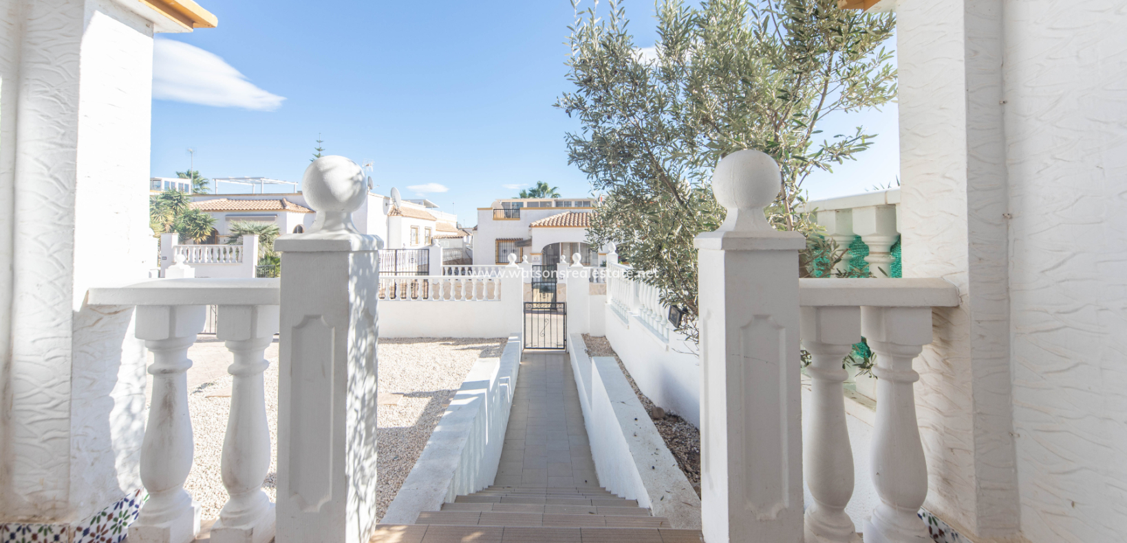 Resale - Quad - Urb. La Marina