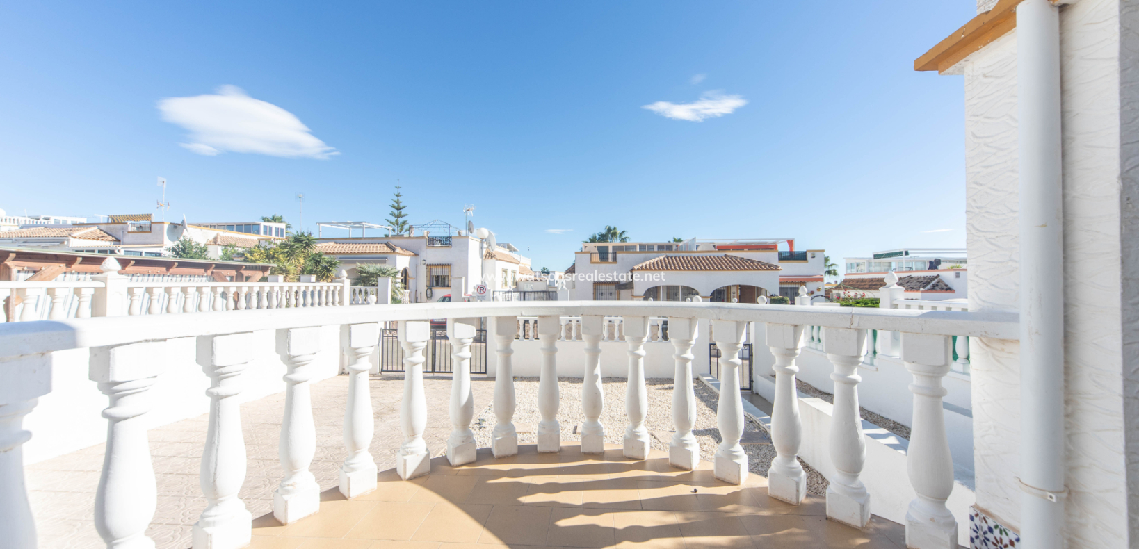 Resale - Quad - Urb. La Marina