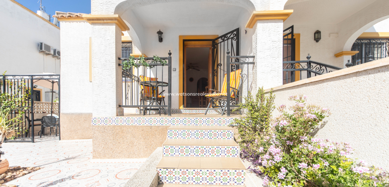 Resale - Quad - Urb. La Marina
