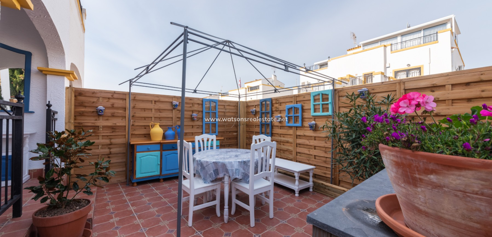 Resale - Quad - Urb. La Marina