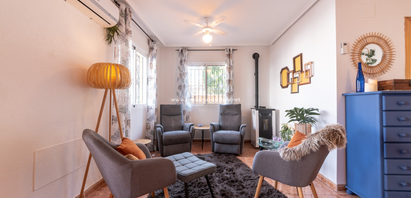 Resale - Quad - Urb. La Marina