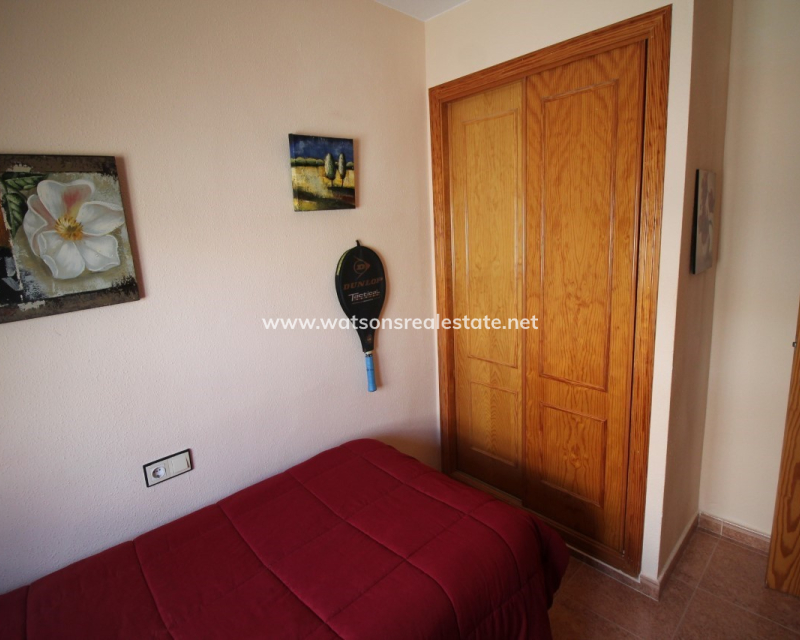 Resale - Quad - Urb. La Marina
