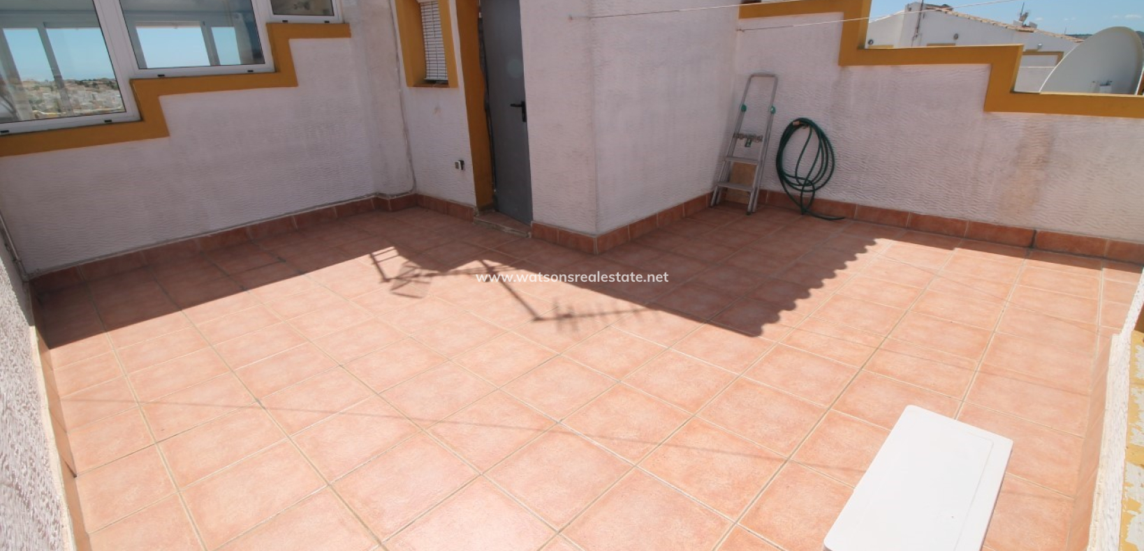 Resale - Quad - Urb. La Marina
