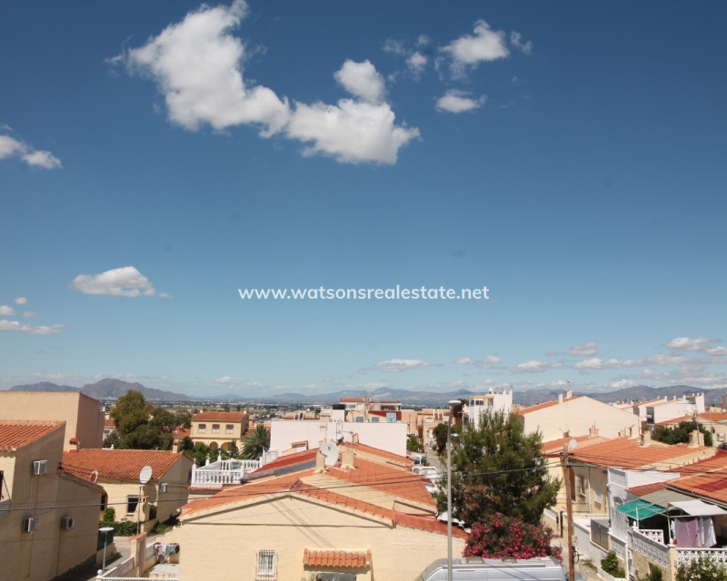 Resale - Quad - Urb. La Marina
