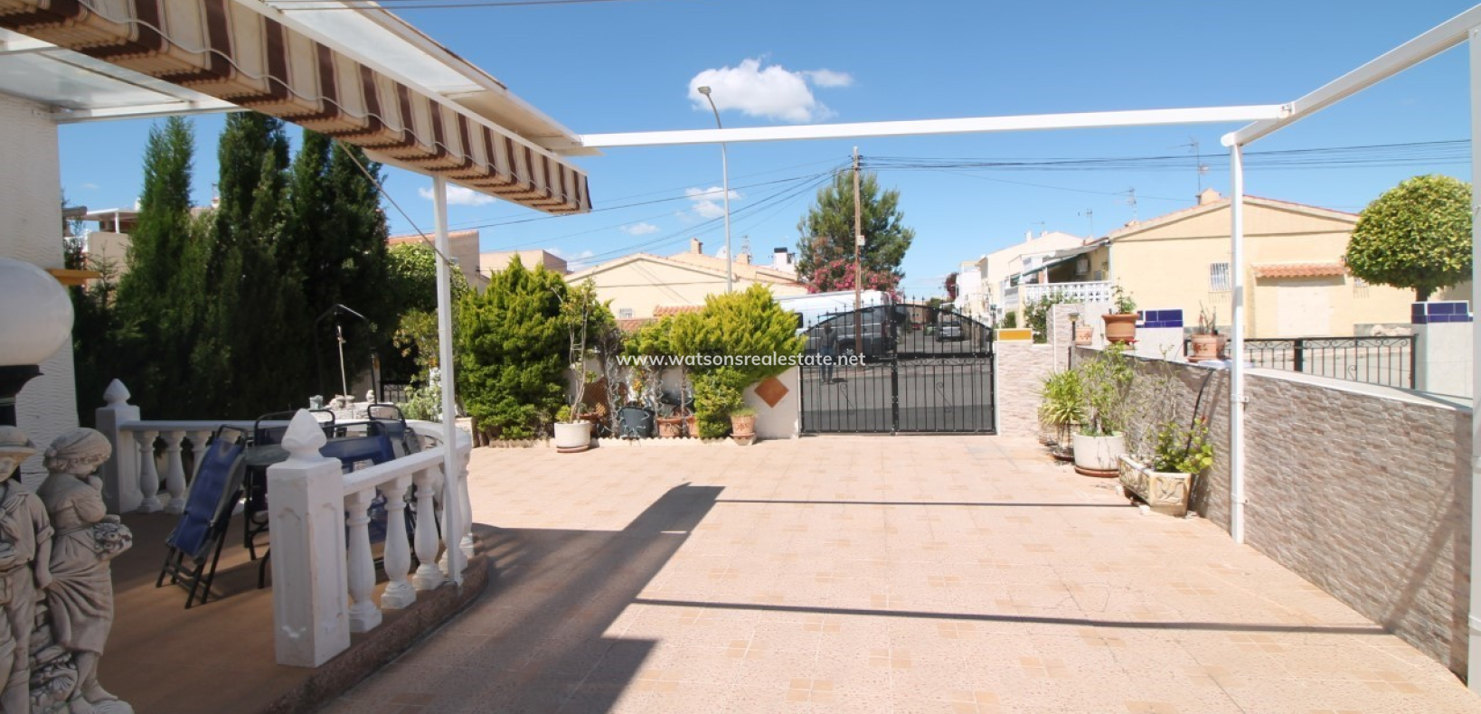 Resale - Quad - Urb. La Marina