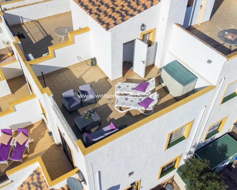 Resale - Quad - Urb. La Marina