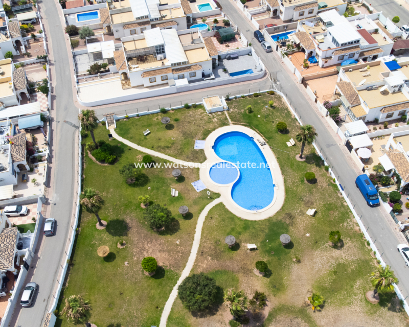 Resale - Quad - Urb. La Marina