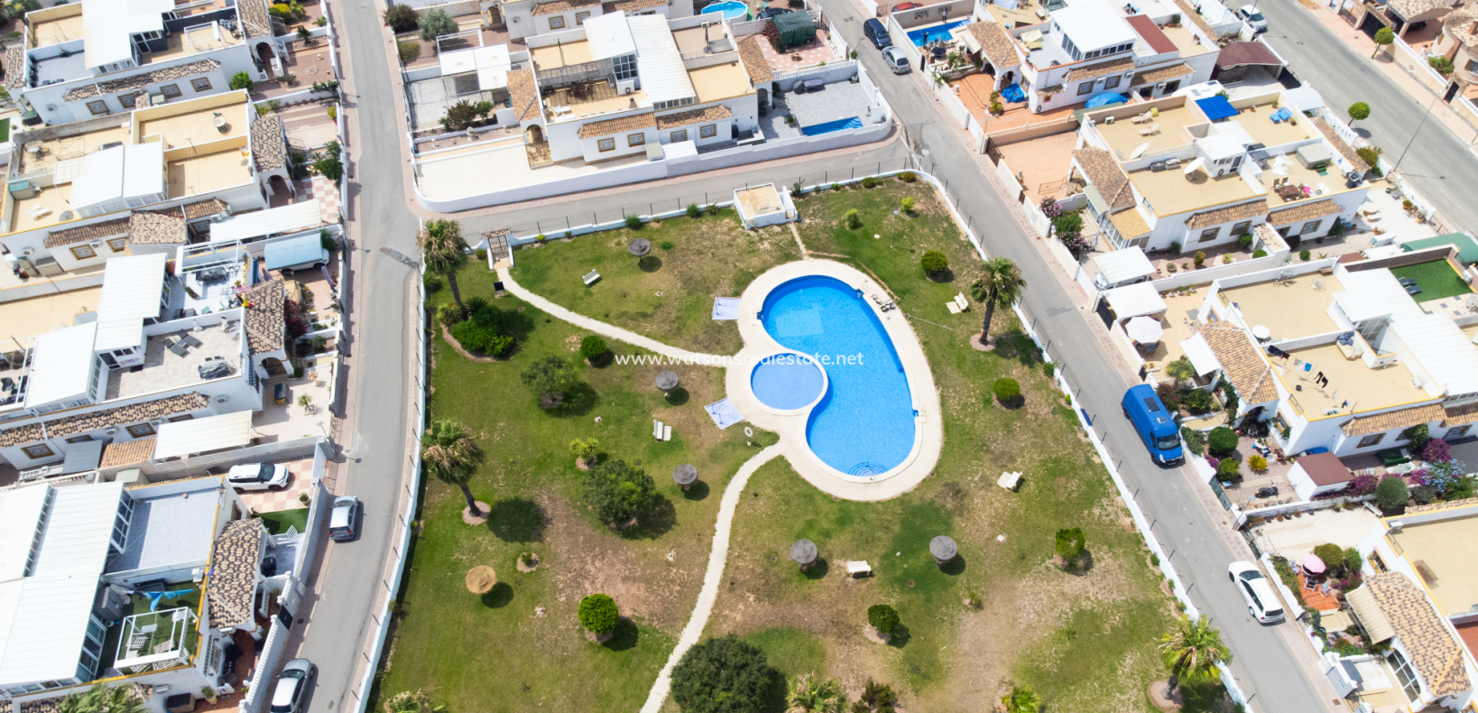 Resale - Quad - Urb. La Marina