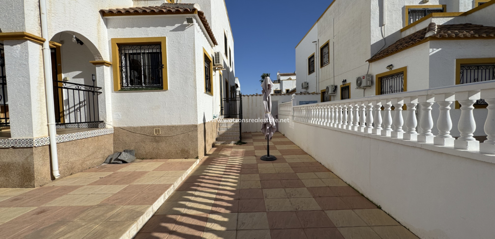 Resale - Quad - Urb. La Marina