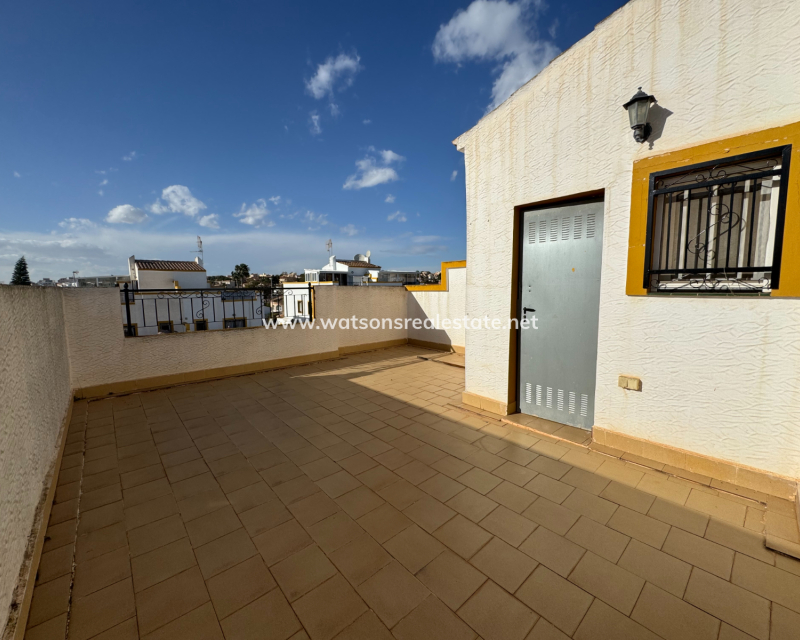 Resale - Quad - Urb. La Marina