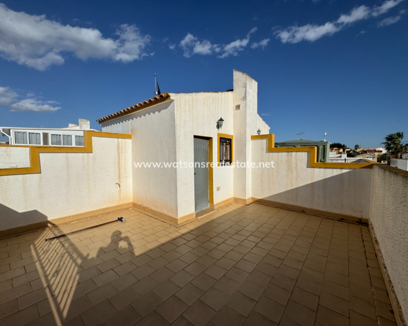 Resale - Quad - Urb. La Marina